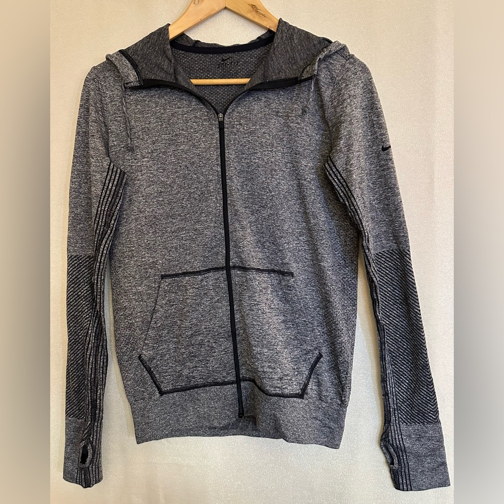 EUC Nike light grey/black Dri-Fit full zip jacket with hoodie. Size: M.
